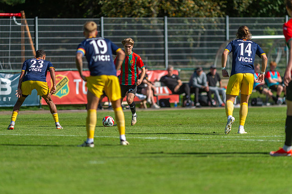 Match i Ettan Södra Mellan Torslanda IK och Torns IF