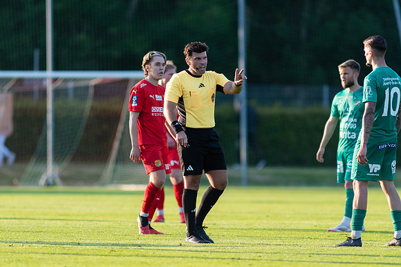 Match i Ettan Södra Mellan Torslanda IK och Ljungskile SK