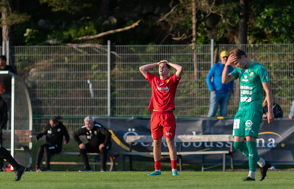 Match i Ettan Södra Mellan Torslanda IK och Ljungskile SK