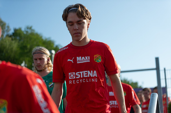 Match i Ettan Södra Mellan Torslanda IK och Ljungskile SK