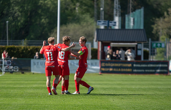 Match i Ettan Södra Mellan Torslanda IK och Arianda FC