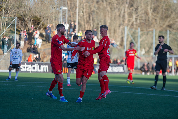 Match i Ettan Södra Mellan Torslanda IK och Oskarshamns AIK