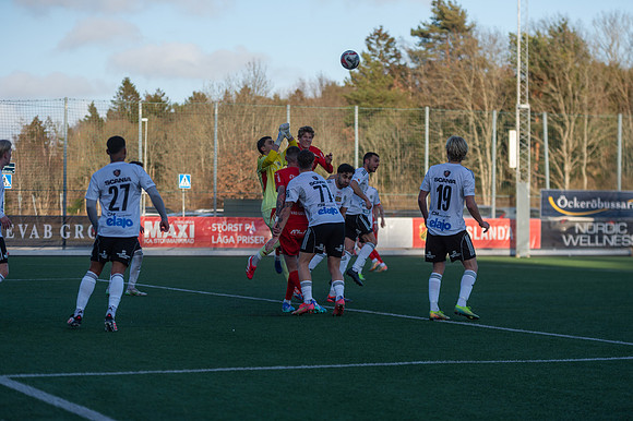Match i Ettan Södra Mellan Torslanda IK och Oskarshamns AIK