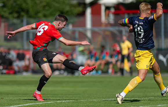 Match i Ettan Södra Mellan Torslanda IK och Torns IF