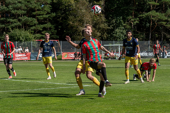 Match i Ettan Södra Mellan Torslanda IK och Torns IF