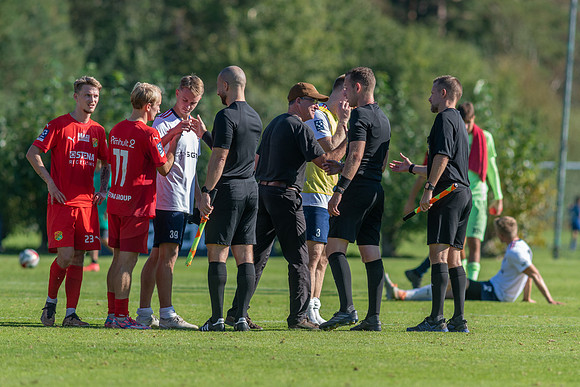 Match i Ettan Södra Mellan Torslanda IK och FC Rosengård
