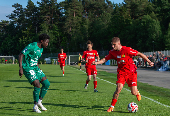Match i Ettan Södra Mellan Torslanda IK och Ljungskile SK