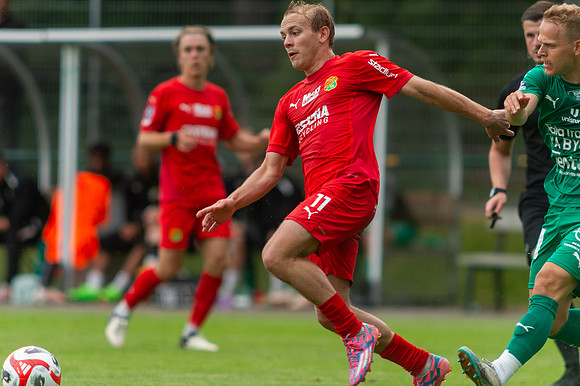 Match i Ettan Södra Mellan Torslanda IK och Ljungskile SK