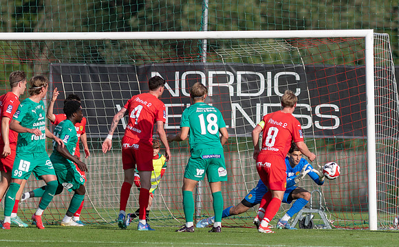 Match i Ettan Södra Mellan Torslanda IK och Ljungskile SK