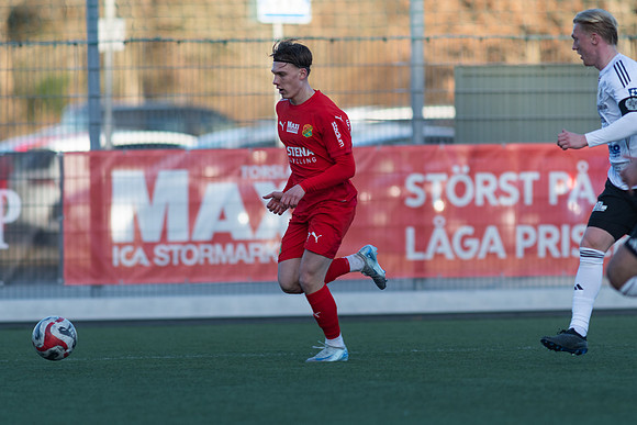 Match i Ettan Södra Mellan Torslanda IK och Oskarshamns AIK
