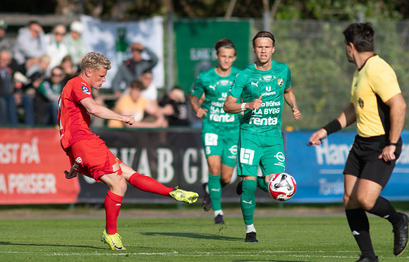 Match i Ettan Södra Mellan Torslanda IK och Ljungskile SK