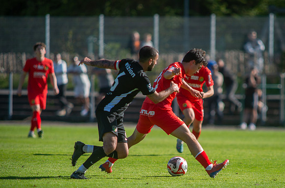 Match i Ettan Södra Mellan Torslanda IK och Arianda FC