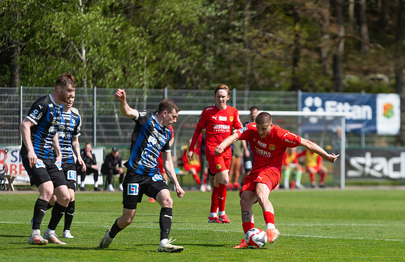 Match i Ettan Södra Mellan Torslanda IK och IFK Skövde FK