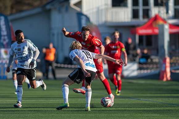 Match i Ettan Södra Mellan Torslanda IK och Oskarshamns AIK