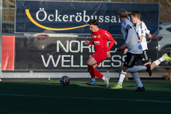 Match i Ettan Södra Mellan Torslanda IK och Oskarshamns AIK