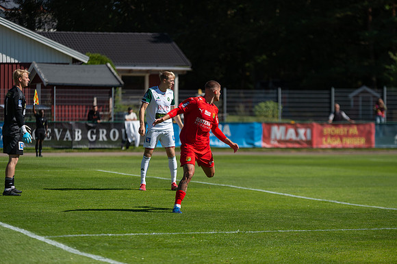 Match i Ettan Södra Mellan Torslanda IK och Skövde AIK