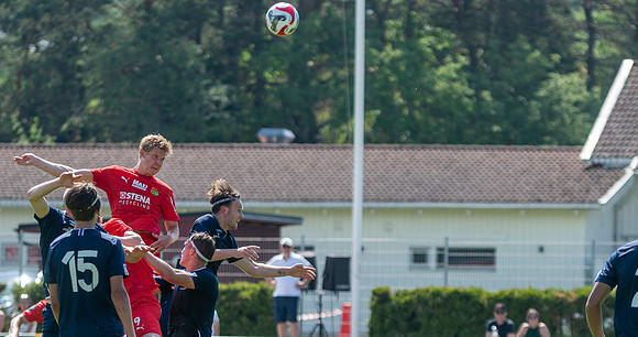 Match i Ettan Södra Mellan Torslanda IK och Tvååkers IF