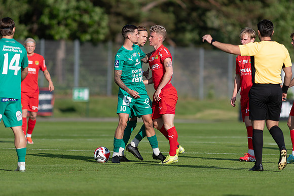 Match i Ettan Södra Mellan Torslanda IK och Ljungskile SK