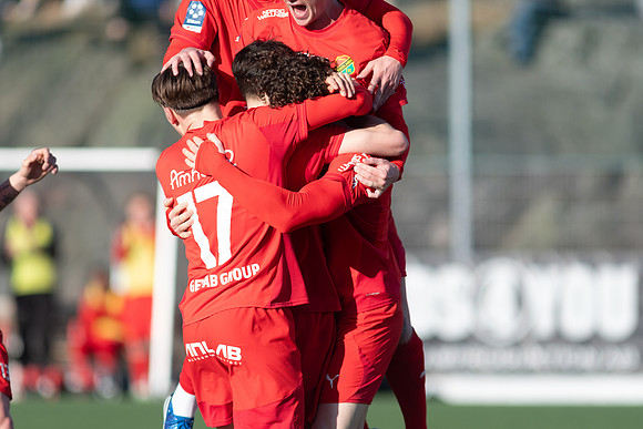 Match i Ettan Södra Mellan Torslanda IK och Oskarshamns AIK