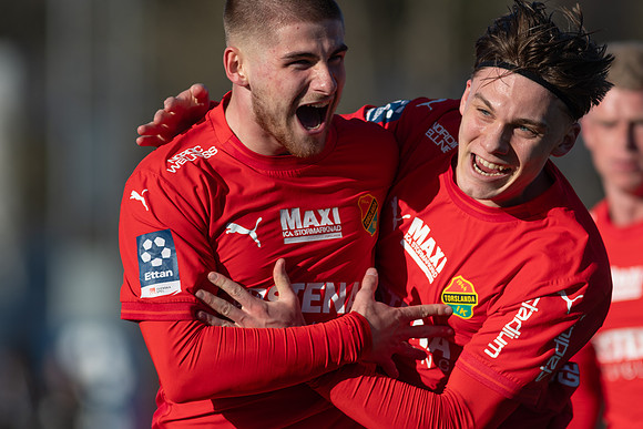Match i Ettan Södra Mellan Torslanda IK och Oskarshamns AIK