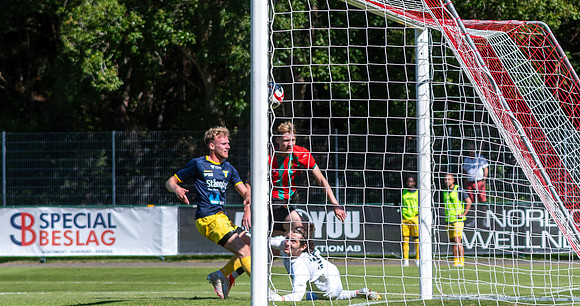 Match i Ettan Södra Mellan Torslanda IK och Torns IF