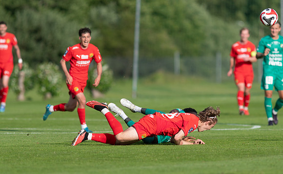 Match i Ettan Södra Mellan Torslanda IK och Ljungskile SK