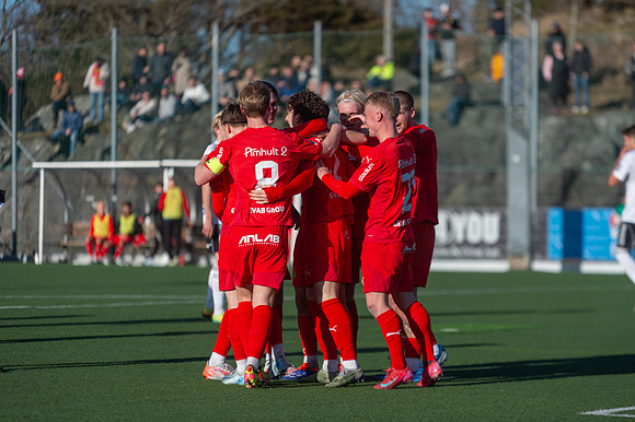 Match i Ettan Södra Mellan Torslanda IK och Oskarshamns AIK