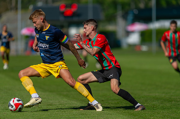 Match i Ettan Södra Mellan Torslanda IK och Torns IF