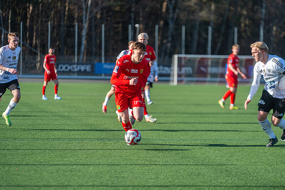 Match i Ettan Södra Mellan Torslanda IK och Oskarshamns AIK