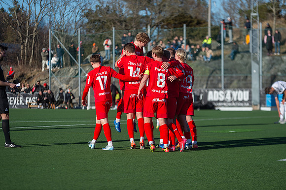 Match i Ettan Södra Mellan Torslanda IK och Oskarshamns AIK