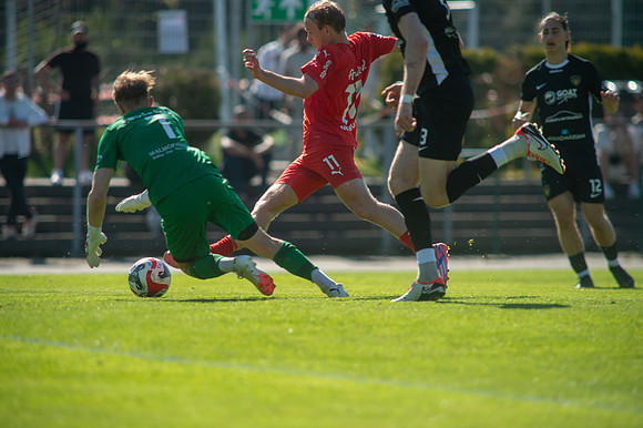 Match i Ettan Södra Mellan Torslanda IK och Arianda FC
