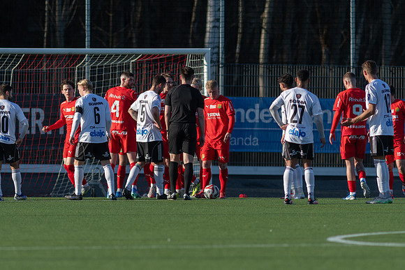 Match i Ettan Södra Mellan Torslanda IK och Oskarshamns AIK