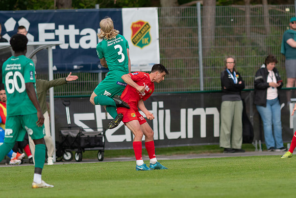 Match i Ettan Södra Mellan Torslanda IK och Ljungskile SK