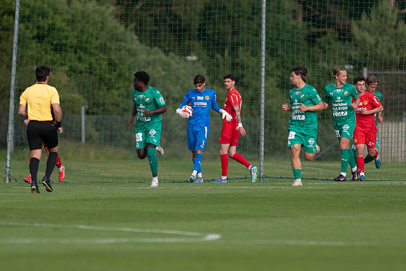 Match i Ettan Södra Mellan Torslanda IK och Ljungskile SK