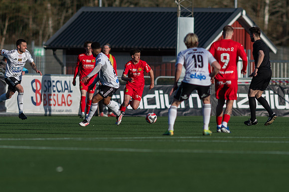 Match i Ettan Södra Mellan Torslanda IK och Oskarshamns AIK