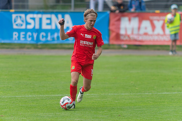 Match i Ettan Södra Mellan Torslanda IK och Ljungskile SK