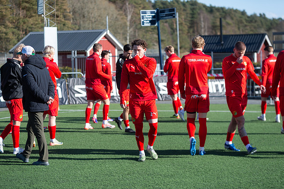 Match i Ettan Södra Mellan Torslanda IK och Oskarshamns AIK