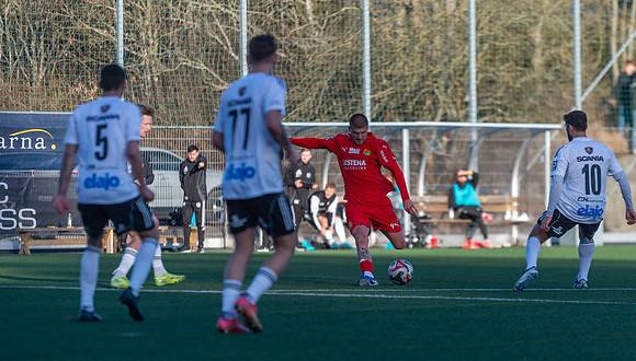 Match i Ettan Södra Mellan Torslanda IK och Oskarshamns AIK
