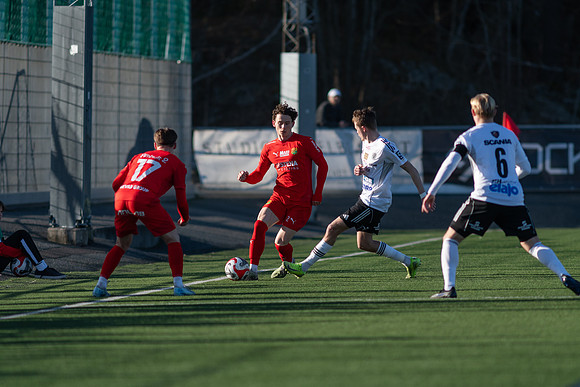 Match i Ettan Södra Mellan Torslanda IK och Oskarshamns AIK