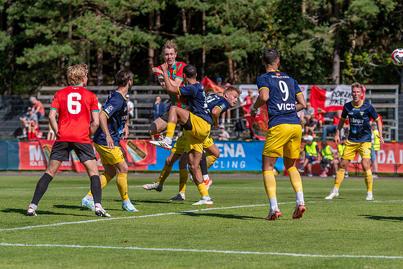 Match i Ettan Södra Mellan Torslanda IK och Torns IF