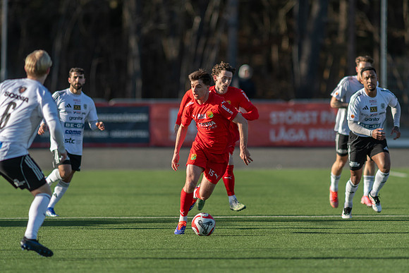 Match i Ettan Södra Mellan Torslanda IK och Oskarshamns AIK