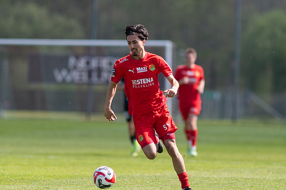 Match i Ettan Södra Mellan Torslanda IK och IFK Skövde FK