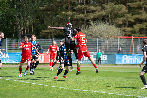Match i Ettan Södra Mellan Torslanda IK och IFK Skövde FK