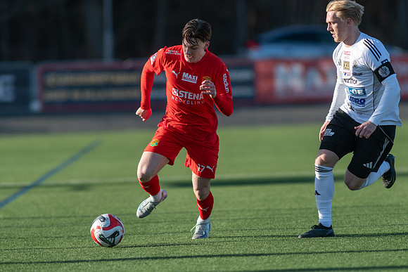 Match i Ettan Södra Mellan Torslanda IK och Oskarshamns AIK