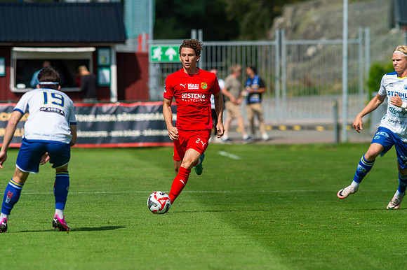 Match i Ettan Södra Mellan Torslanda IK och Onsala BK