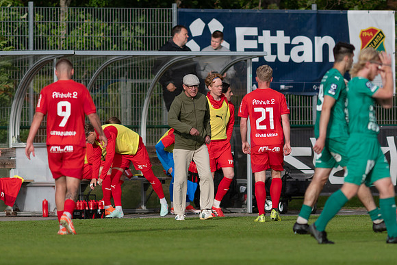 Match i Ettan Södra Mellan Torslanda IK och Ljungskile SK