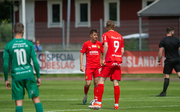 Match i Ettan Södra Mellan Torslanda IK och Ljungskile SK