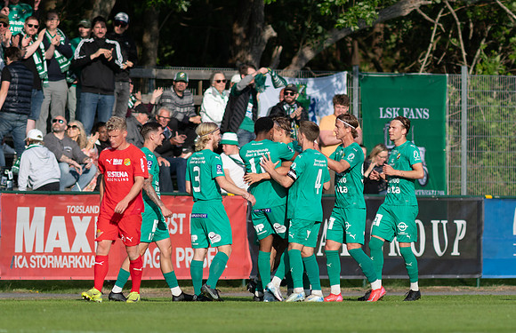 Match i Ettan Södra Mellan Torslanda IK och Ljungskile SK