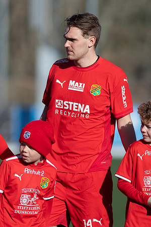 Match i Ettan Södra Mellan Torslanda IK och Oskarshamns AIK